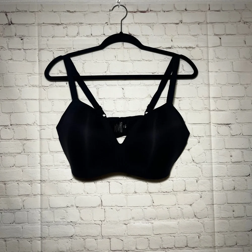 Knix Wingwomen Contour Bra Beige and Black Bundle Seamless‎ Coverage Size 40D